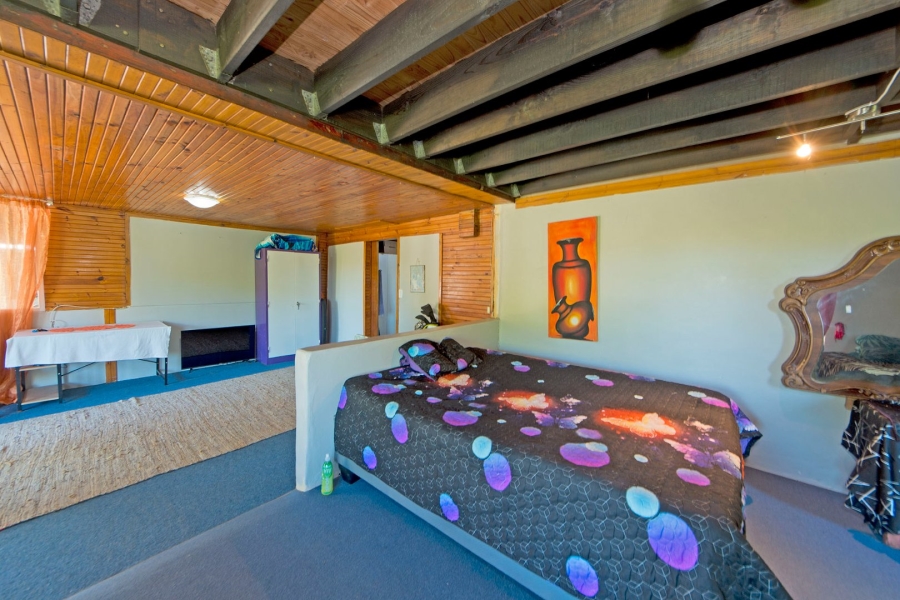 8 Bedroom Property for Sale in Hunters Home Western Cape